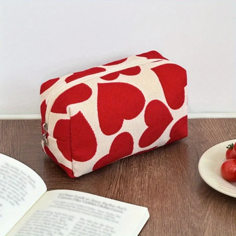 Tas Rias Genggam Love, Penting untuk Perjalanan Wanita, Tas Penyimpanan Perawatan Kulit, Tas Penyimpanan Kosmetik.