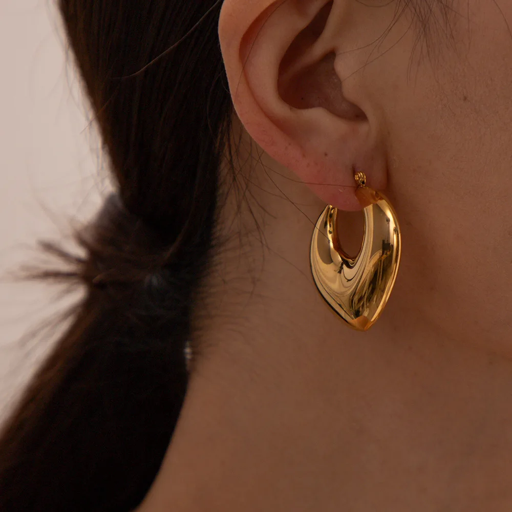 

Stainless Steel PVD 18K Gold Plated Tarnish Water Drop Hoop Earrings For Woman Jewelry Wholesale Summer Trendy