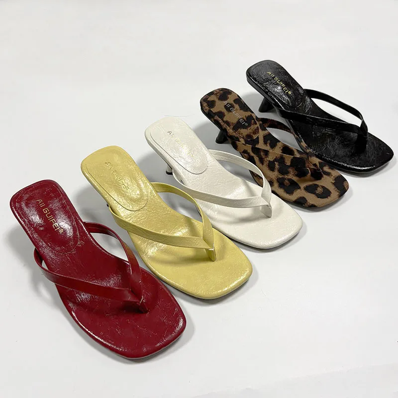 Modische Damen-Sandalen und -Pantoletten mit Absatz – Neu für Frühling/Sommer – Elegante Flip-Flops und Pumps für Frauen