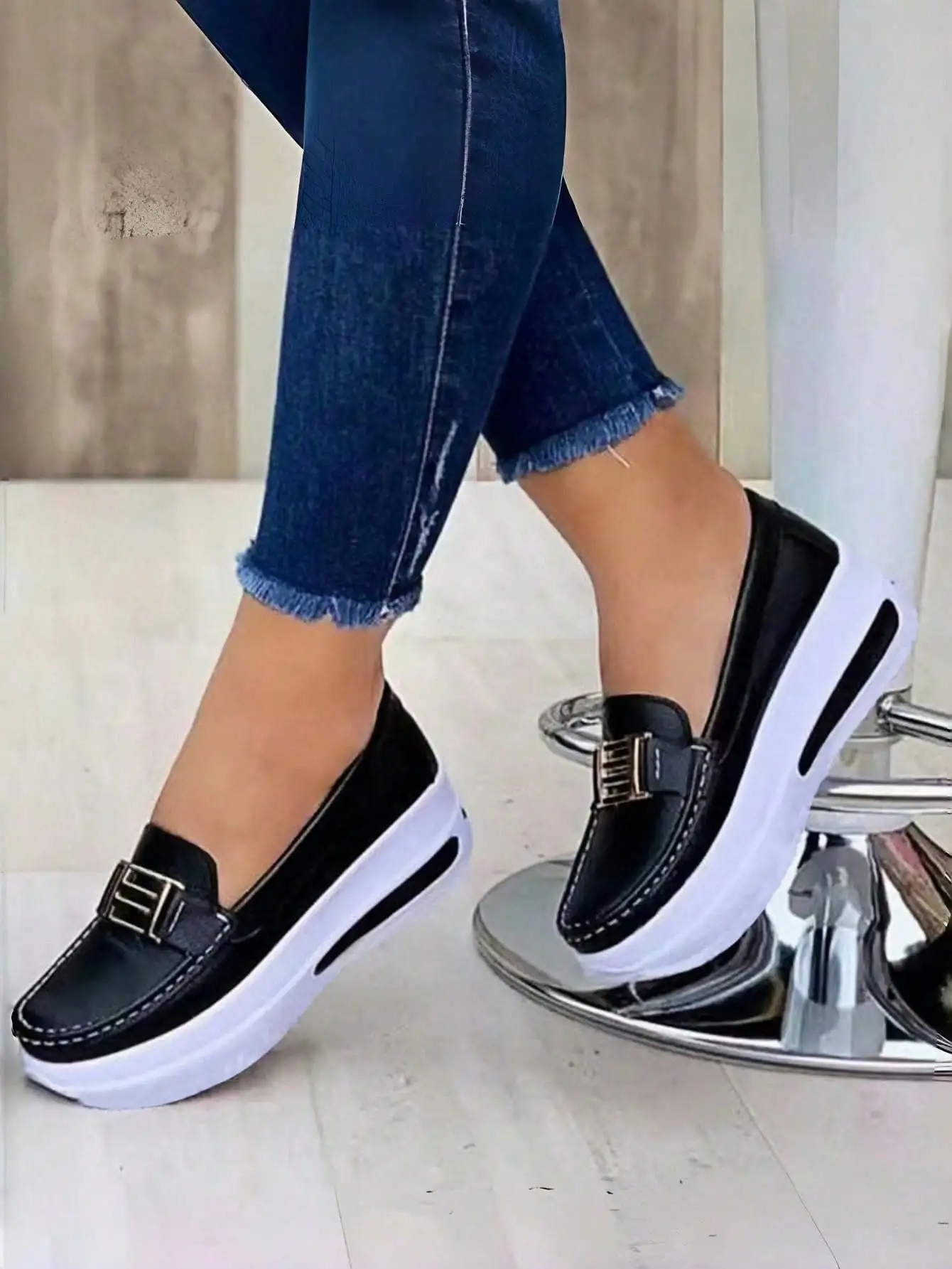 

Round Toe Slip On Metal Buckle Thick Sole Breathable Casual Sneakers For Women Summer Dail