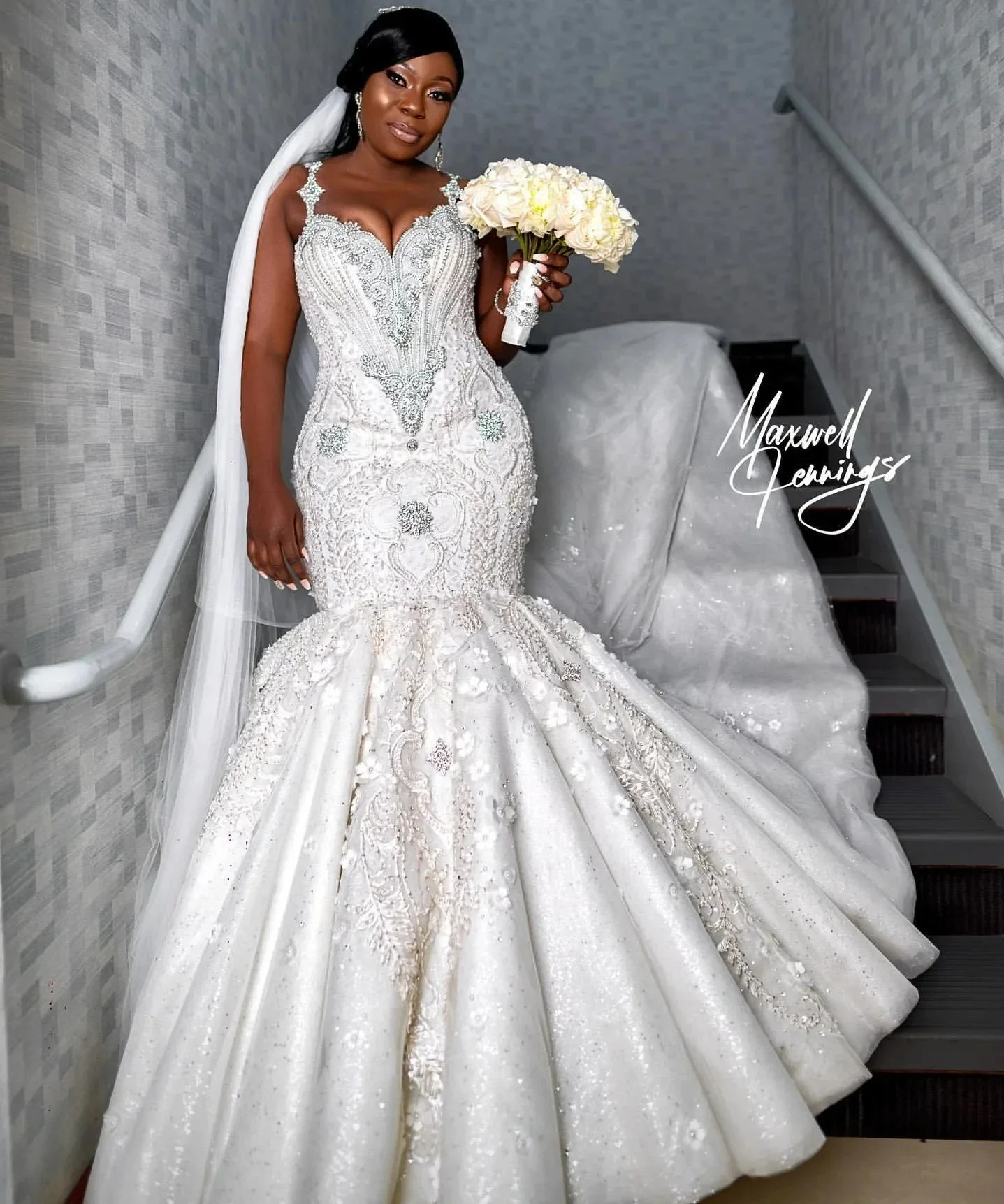 تخصيص السباغيتي حزام تسلق بلورات الخرز حورية البحر فستان الزفاف Vestidos De Novia الأفريقي حجم كبير فستان الزفاف