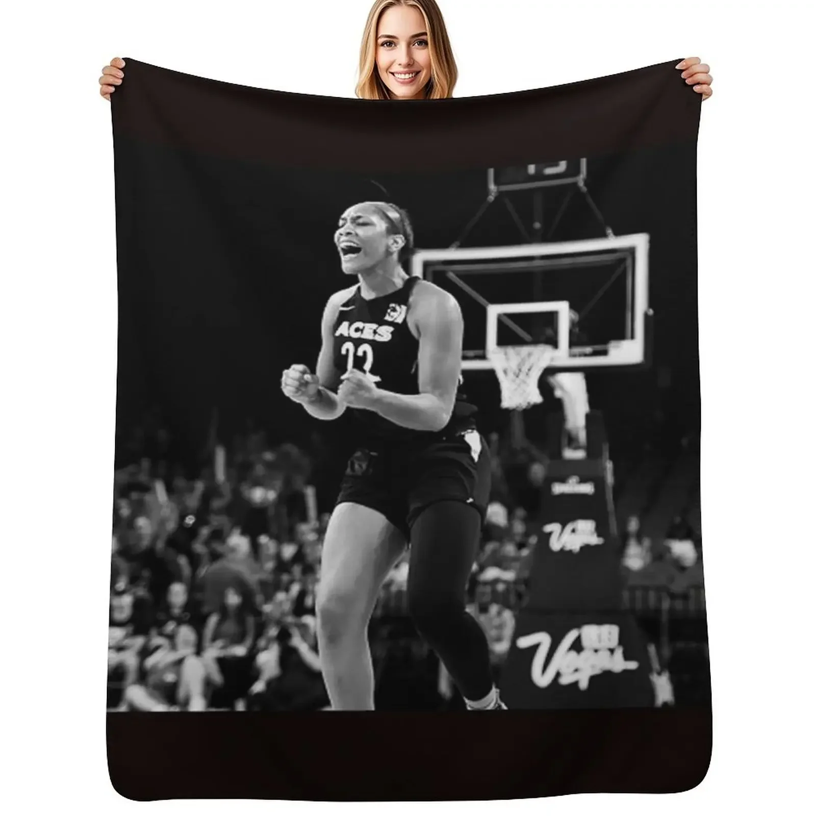 

A'ja Wilson - Black / White Throw Blanket Picnic Flannels for sofa Blanket