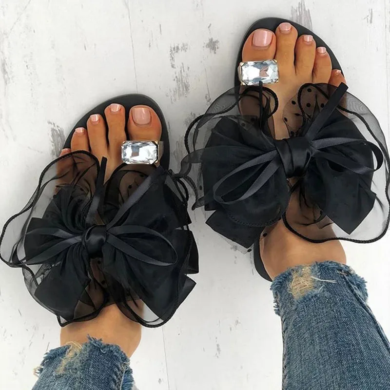 Pmwrun 2022 Fashion Flowers Slippers Women Larger Rhinestone Ring Toe Cute Polka Dot Bow-tie Flats Indoor Shoes Ladies