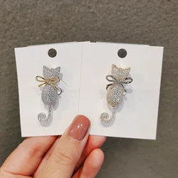 Exquisite Rhinestone Cat Brooches For Women Men Fashion Cartoon Animal Brooch Pin Party Casual Clothing Accessories Jewelry Gift
