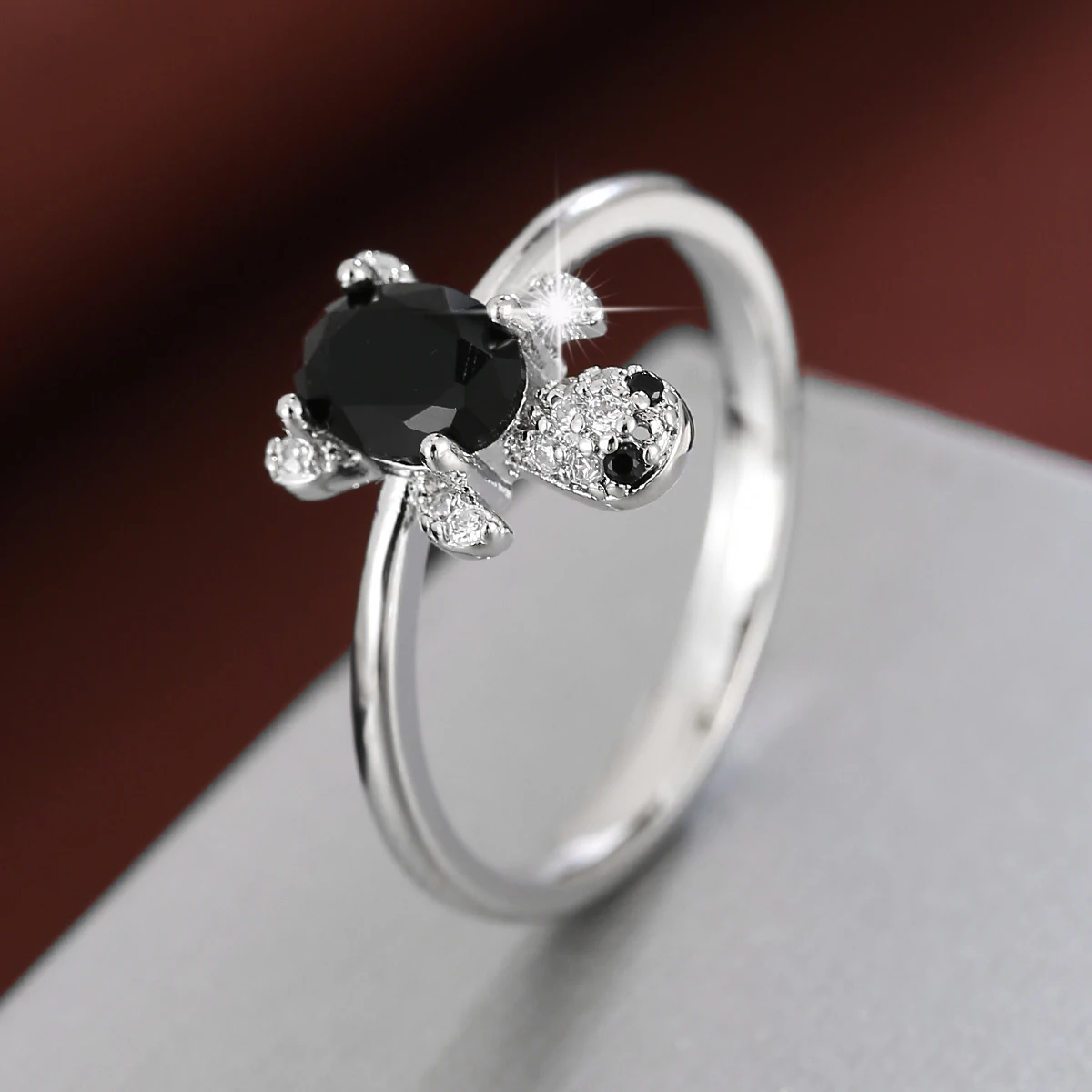 خاتم نسائي من الزركونيا الاصطناعية بتصميم سلحفاة على شكل حيوان لطيف لإكسسوارات مجوهرات الحفلات اليومية