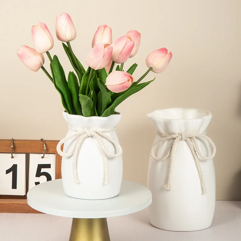 Imitation Ceramic Plastic Vase Blow Molded One-piece Desktop Tulip Simulation Flower Decoration Small Vase