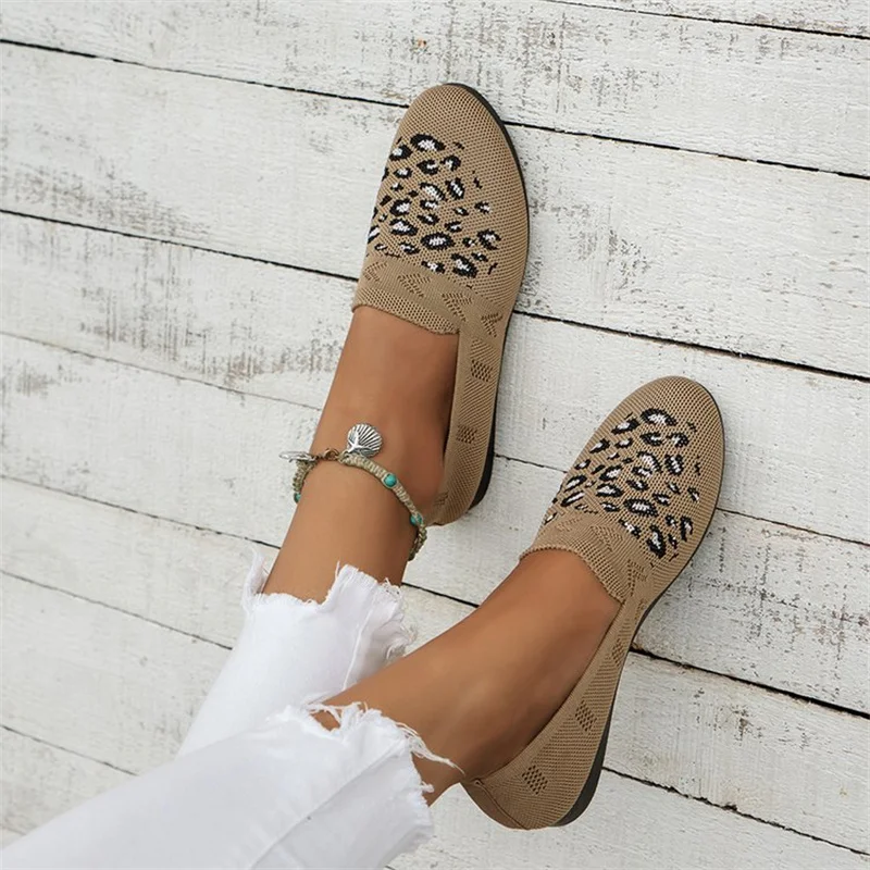 Shallow Mouth Women's Shoes Large Spring 2023 New Beans Shoes Comfortable Round Head Flat Sole Shoes Women loafers women