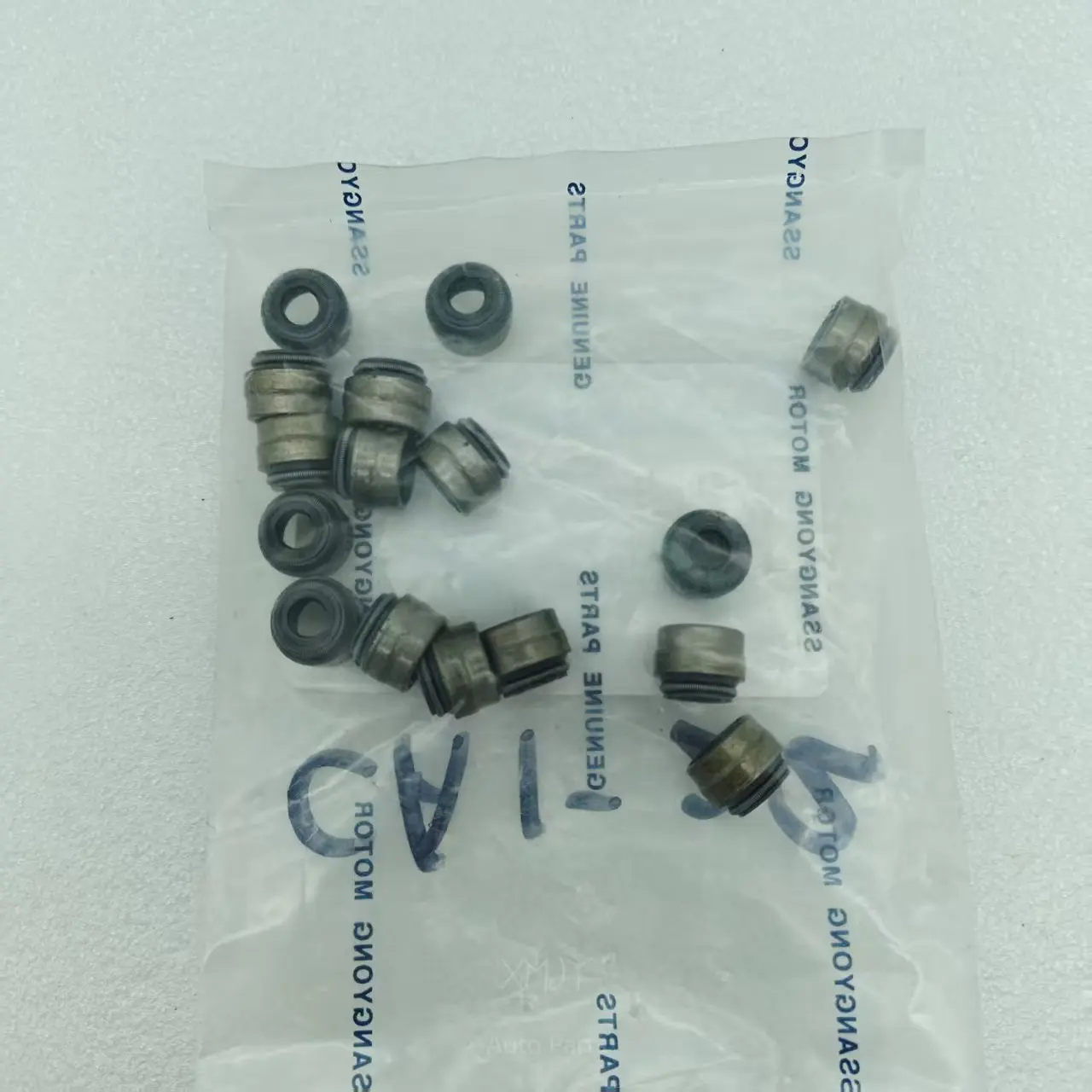 Sello de vástago de válvula genuino, 16 piezas para Ssangyong KORANDO,TIVOLI +G16F,D16F