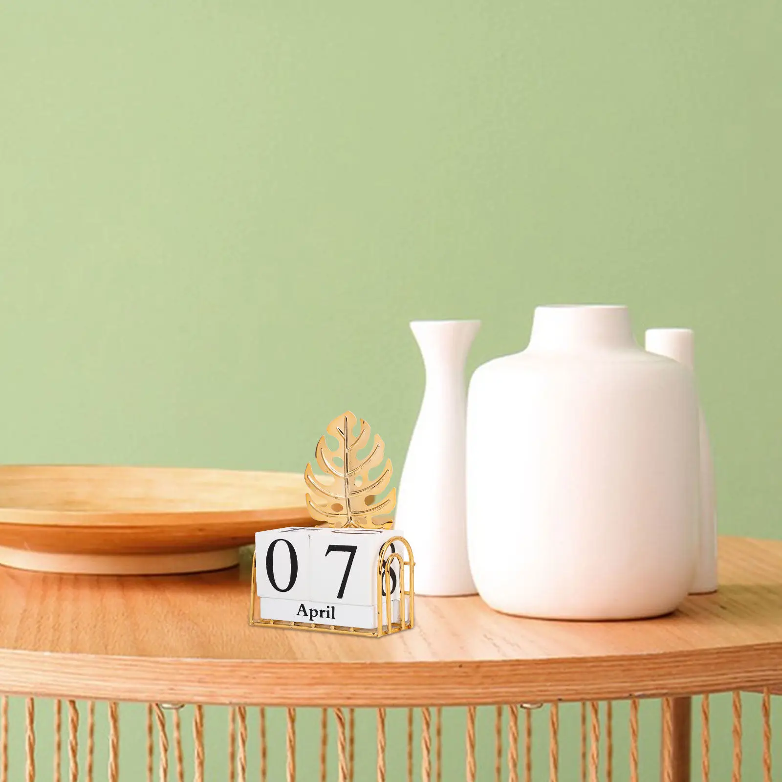 

1Set Elegant Wood Block Calendar Reusable Table Calendar for Home Office Cafe Decor Functional Decorative Desk Accessory