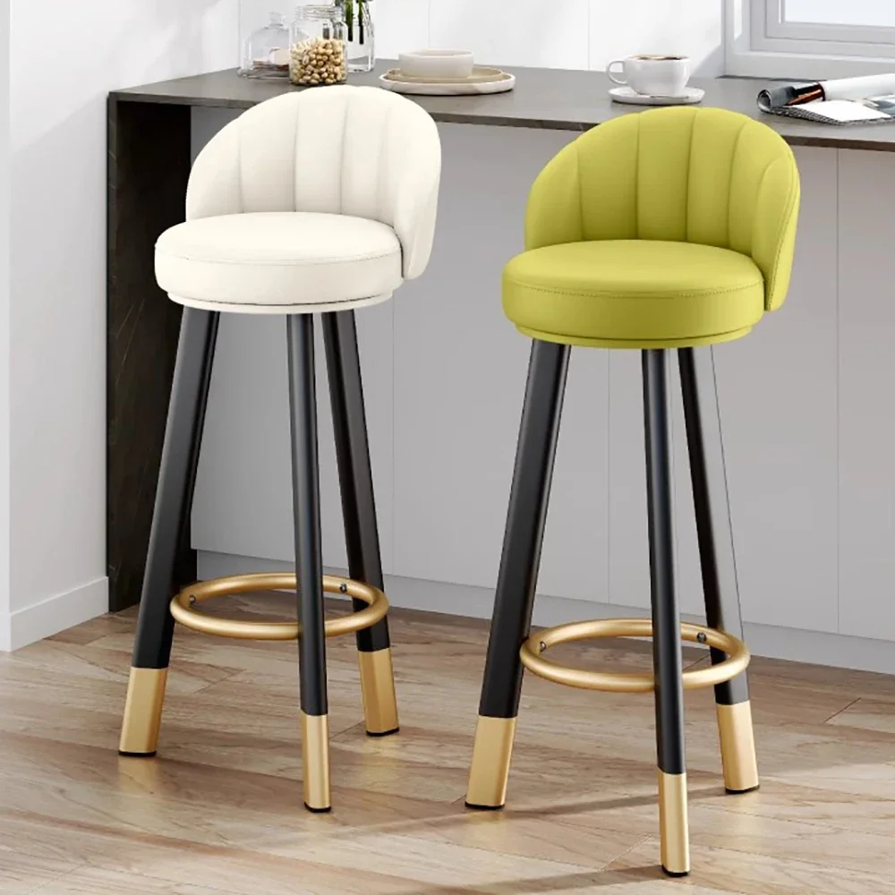 Eenvoudige trendy stoelen Barontwerp Esthetiek Kwaliteit Scandinavische feeststoelen Comfortabele schoonheid Tabourets De Bars Salonmeubilair