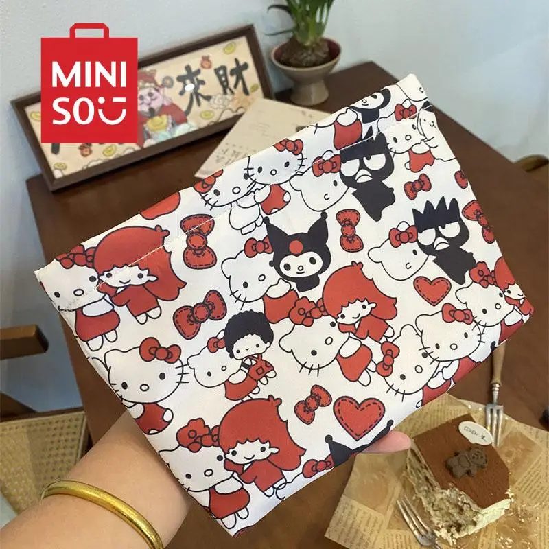 Hello Kitty Girl-Bolsa de maquillaje Kawaii de gran capacidad, bolso de almacenamiento de artículos pequeños portátil, bolso de viaje para auriculares, cartera cero