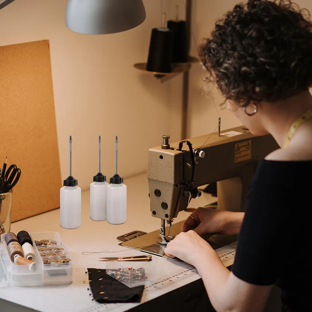 

5Pcs Plastic Oil Bottles Sewing Machine Oil Drop Bottles Transparent Refillable Squeeze Bottle with Pointed Nozzle