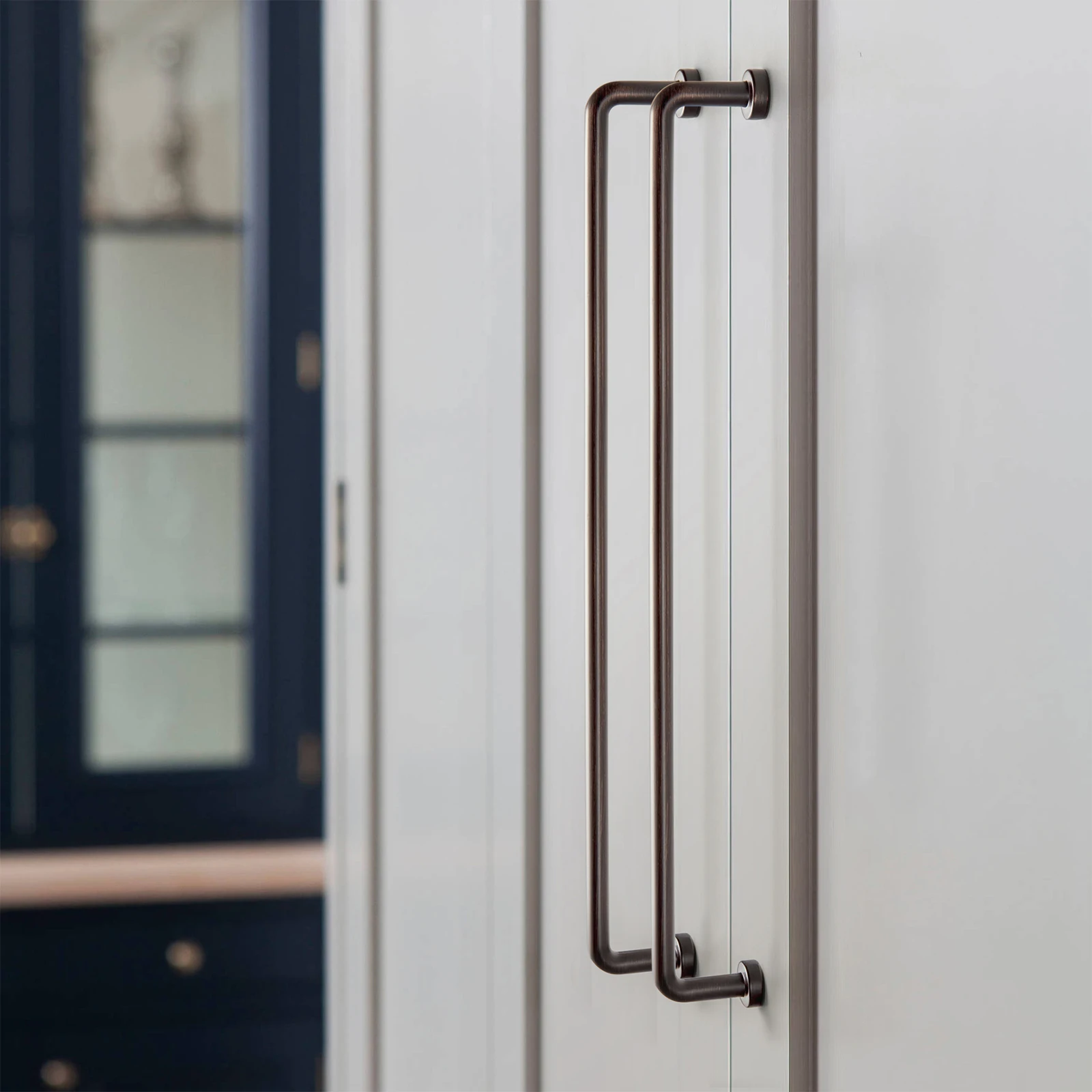 Goo-Ki オイルラブドブロンズキャビネットバープル ヴィ - Vintage Furniture Hardware Pulls のレビューと価格