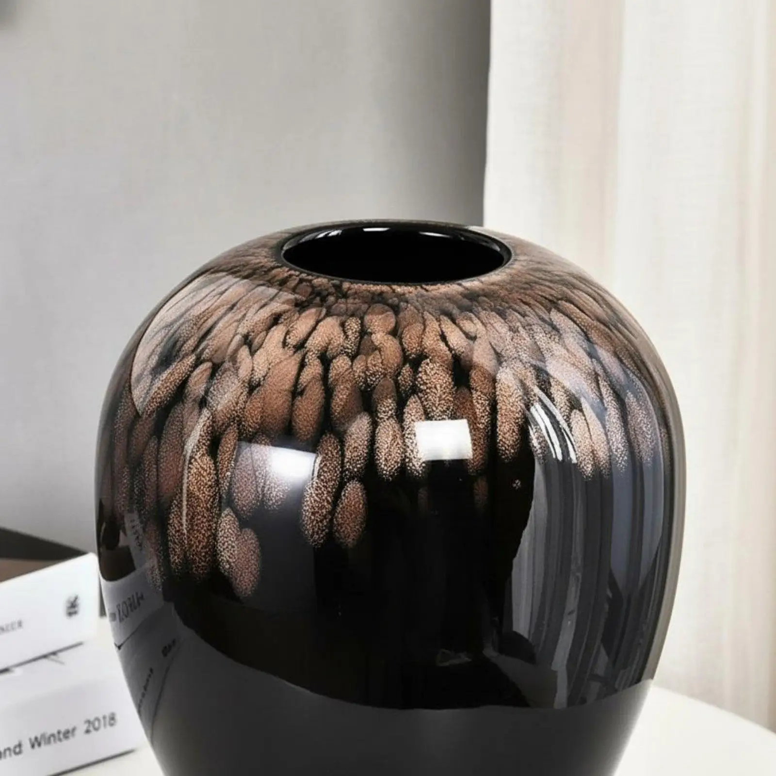 Gradient Colored Glass Vase Decorative Centerpiece Hand Blown Artistic Feather Pattern European Luxury Style for Shelf Mantel