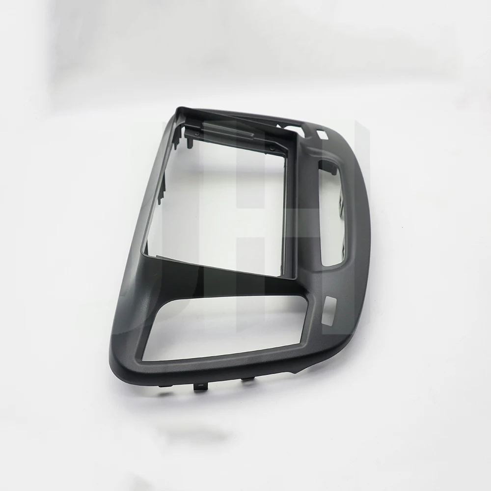 9 Inch Car Radio Dashboard Frame Suitable For Chrysler 200 2015-2017 view 3