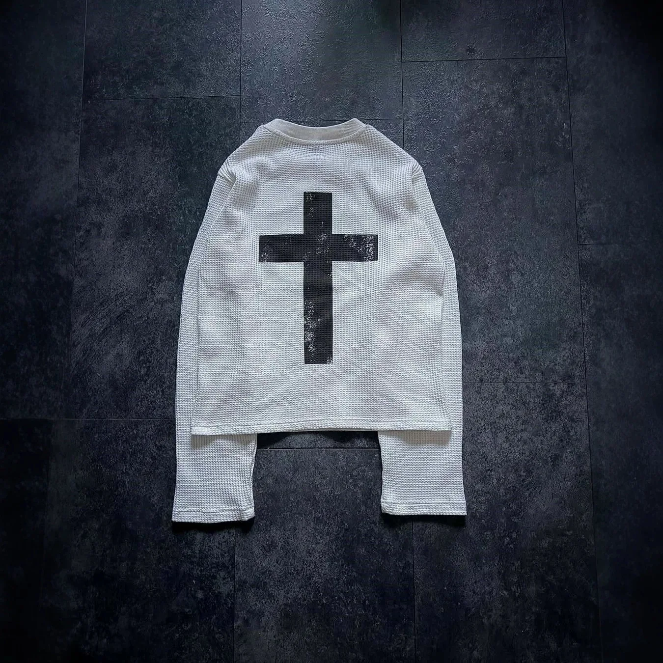 Summer vintage Waffle Cross Printed Long Sleeved T-Shirt with Fashionable Loose Top for Both Men and Women