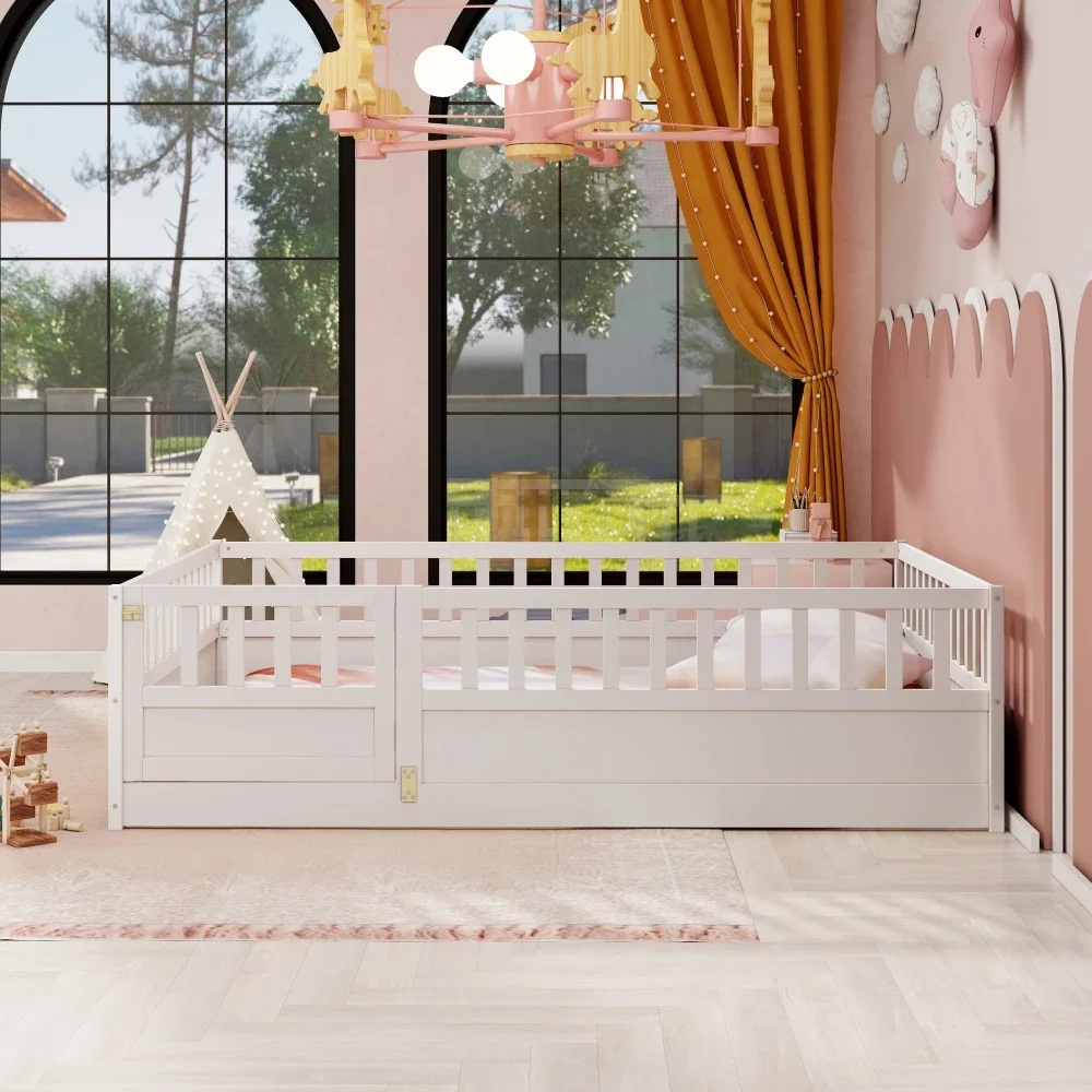 Cama de suelo de tamaño completo, construcción integral con barrera de seguridad súper alta, puerta, estructura de cama de suelo para niños, madera Montessori