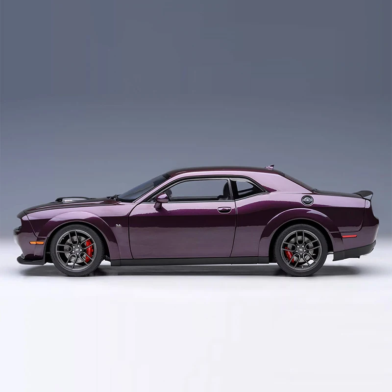 AUTOArt 1:18 Challenger 2020R/T SCAT PACK WIDEBODY Wide Body Model