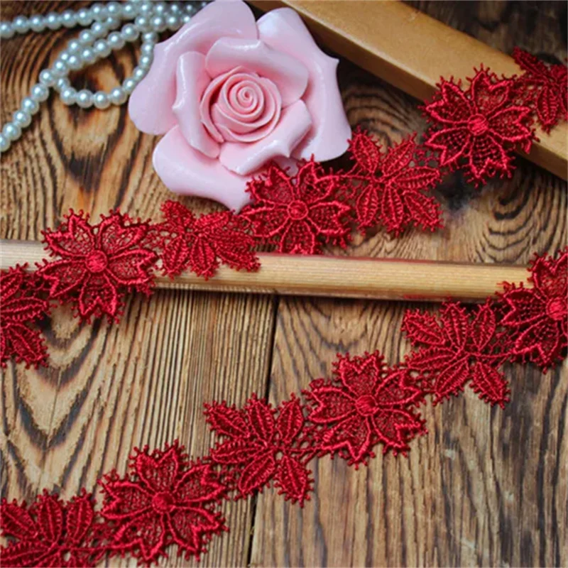 3CM di larghezza squisito poliestere rosso fiori ricamati tessuto di pizzo nastro vestito colletto trim vestiti copricapo fai da te cucito decor