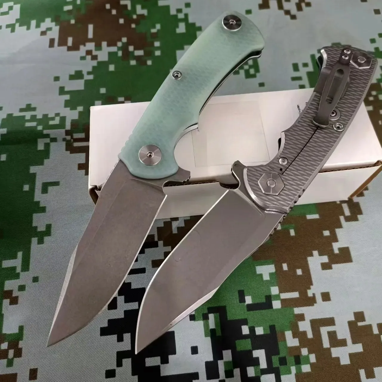 XM18 Portable EDC Folding Knife, Outdoor Adventure Flipper Pocket Knife with D2 Steel Blade, G10 Handle, Multi-functional Tools