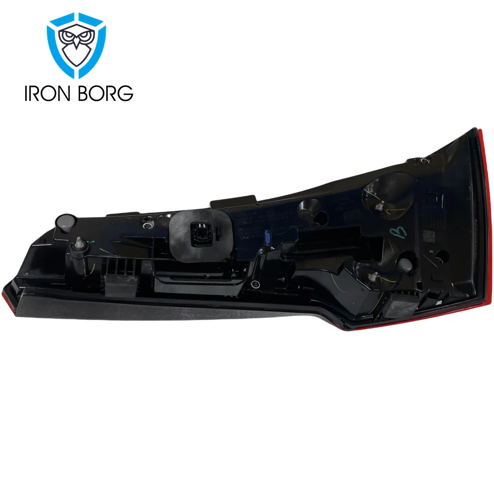 اليسار - مجموعة مصابيح خلفية جانبية للسائق لـ 2021-2024 Audi Q5 2022 2023