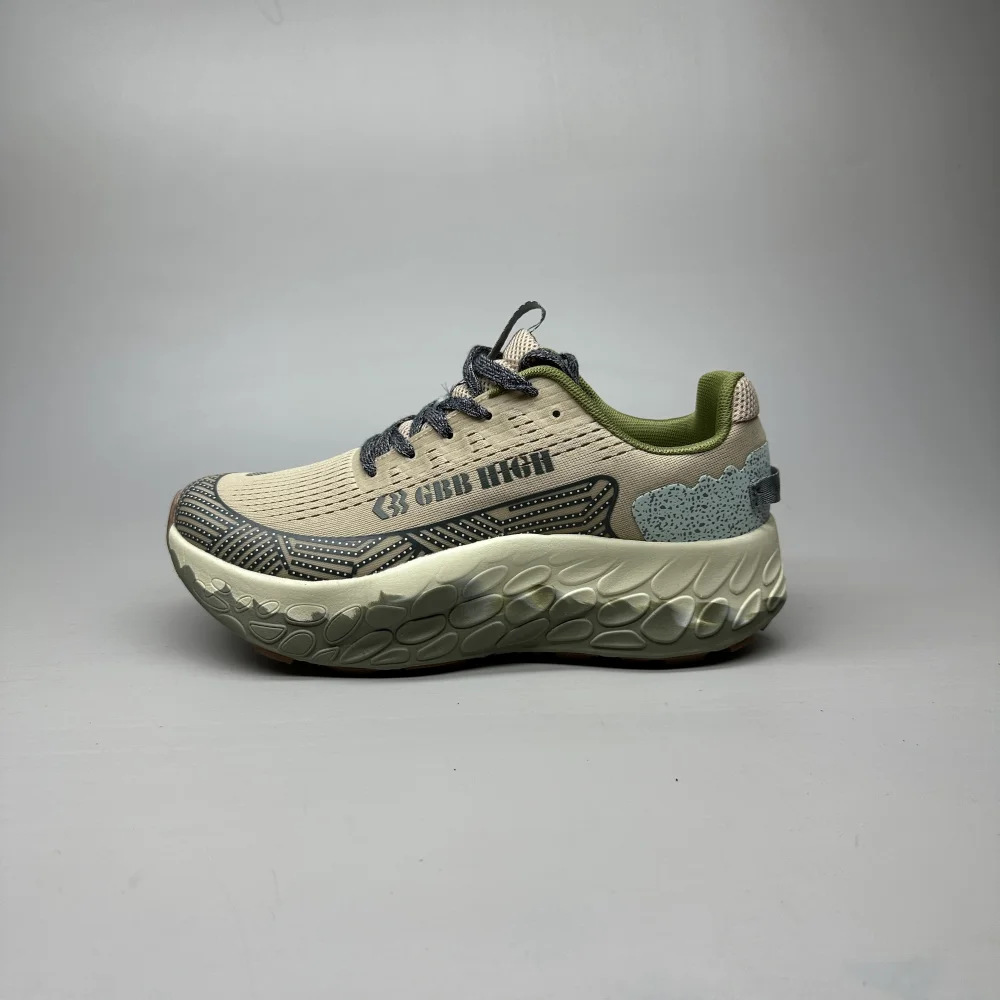 2025 أحذية رياضية نسائية قصيرة مريحة للمشي أحذية رياضية كاجوال أحذية مشي نسائية فاخرة أحذية رياضية نسائية