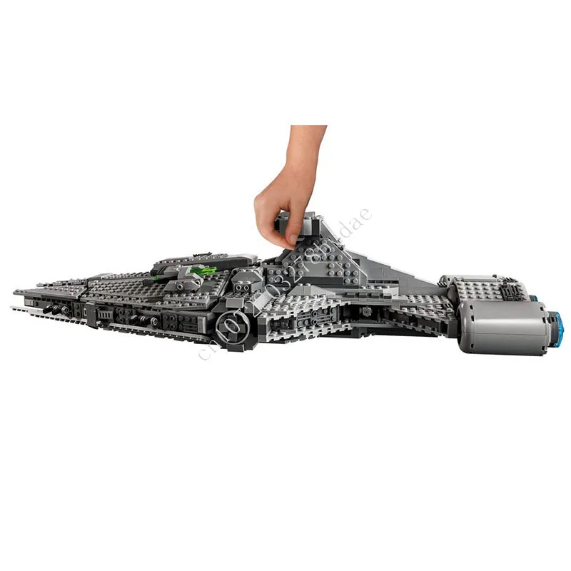 1336PCS Light Cruiser Space War Military MOC SpaceShip Battle Model Building Blocks Architecture DIY Education Model Toys Gift view 3