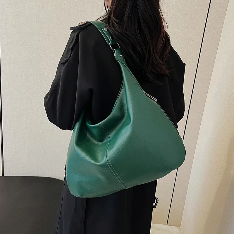

Retro Large-Capacity Tote Bag for Women 2026 New Style Soft Leather Work Clothing Casual Lightweight Shoulder Armpit Bag Pebbled Pattern Handbag for Women