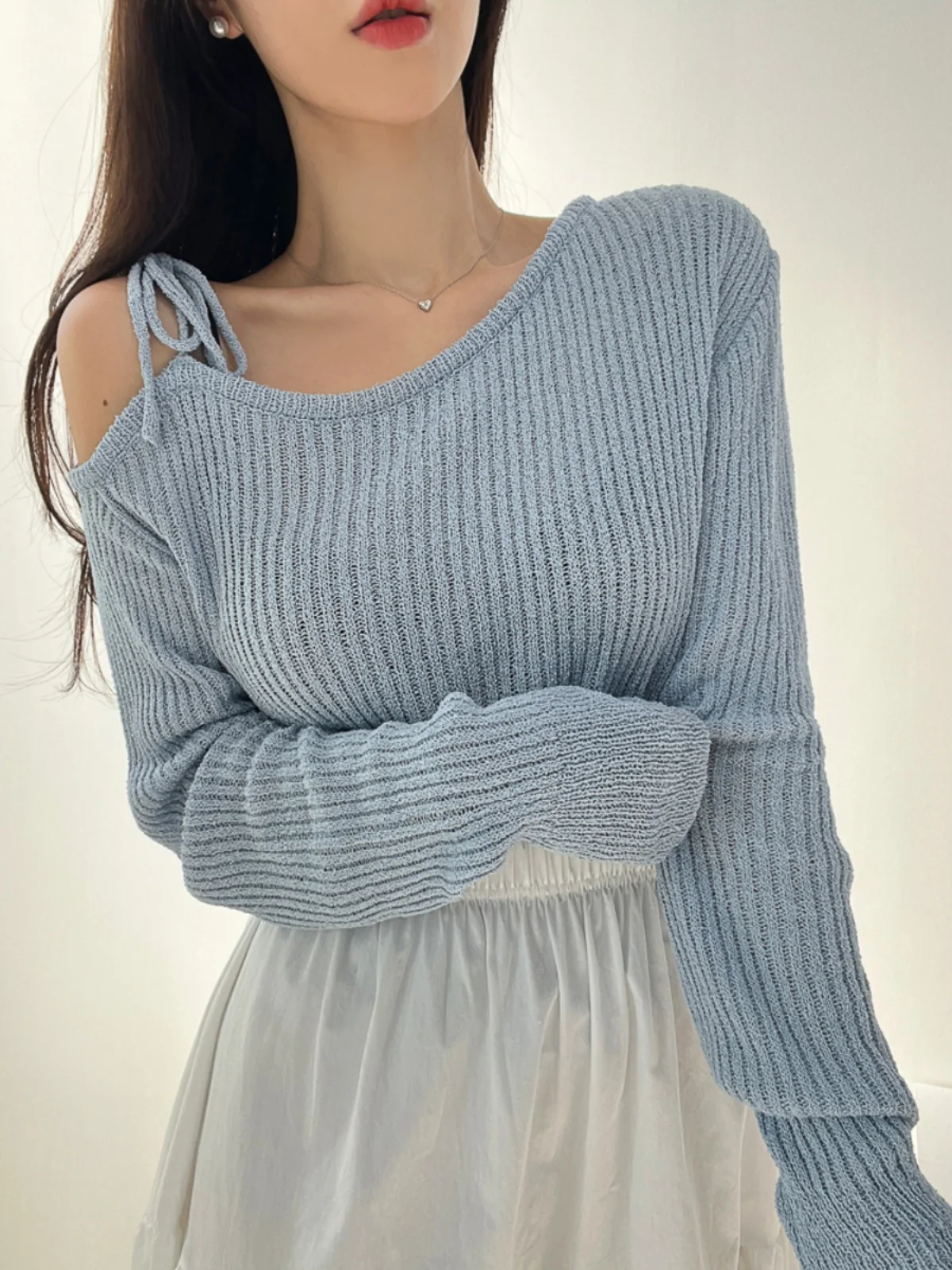 

Trendy Korean Sle Knitted Long Sve oulder Bared Belted Coat Collar Outerwear for Early Autumn Season