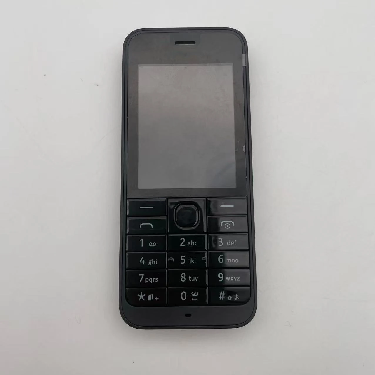 كاميرا أصلية غير مقفلة 220 بشريحتين 2.4 بوصة 1100 مللي أمبير في الساعة 2 ميجابكسل MP4 بلوتوث شحن سريع للهاتف المحمول بحالة جيدة