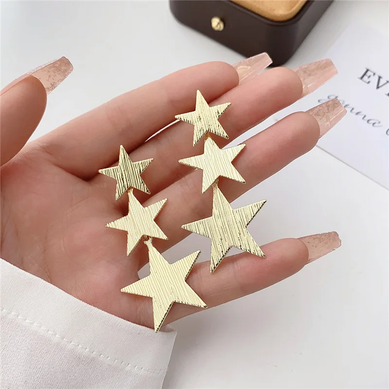 Retro Statement Metal Long Drop Earrings for Women European Irregular Geometry Dangle Earrings Party Punk Twist Jewelry Gift