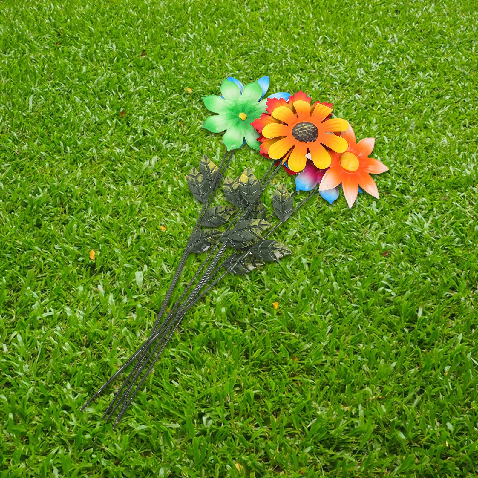 

7Pcs Iron Art Flower Stake Decorative Metal Garden Stakes for Outdoor Yard Lawn Patio Rustic Floral Sculpture Landscape Ornament