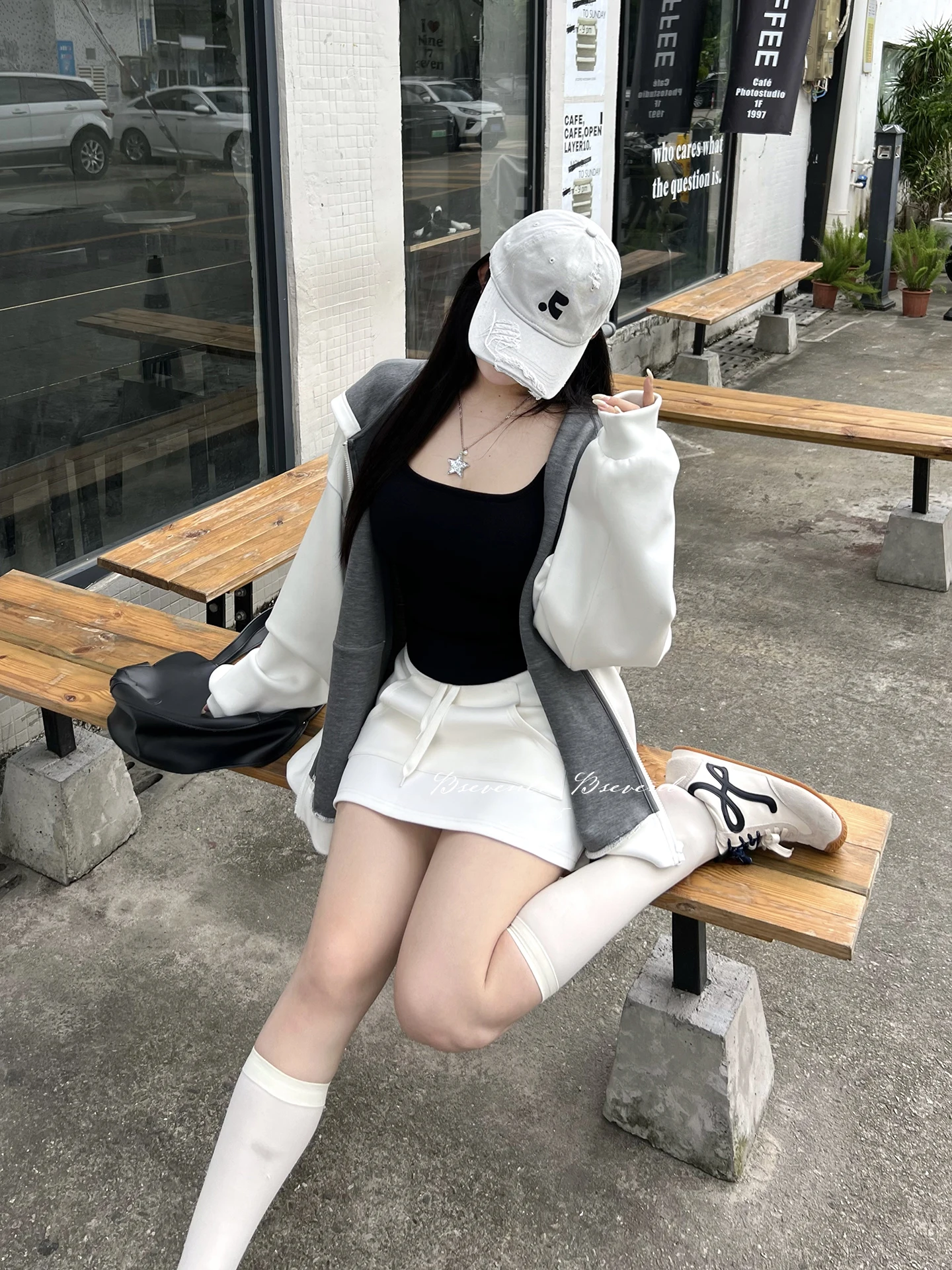 

Женская вязаная майка Kurino Kanzo из смесовой шерсти с квадратным вырезом и вставками для груди, базовая модель, осенняя новинка 2025