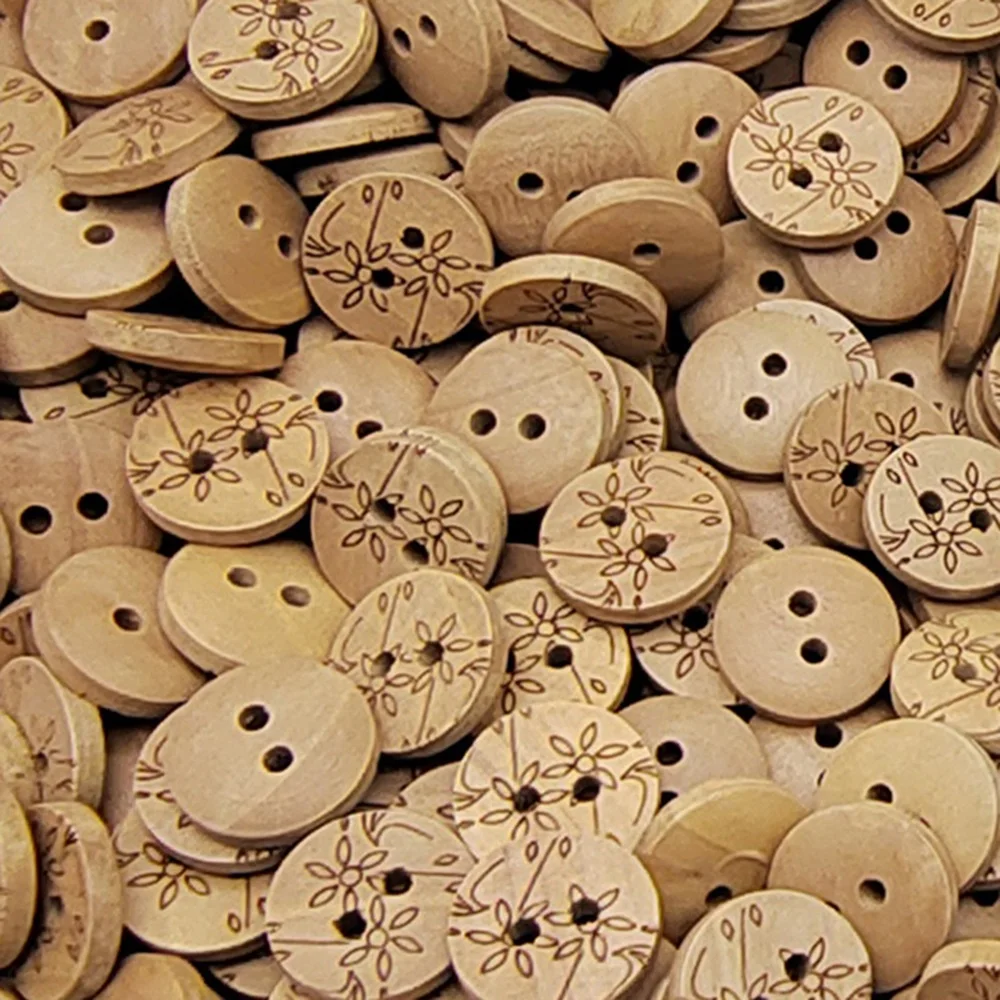 اللون الطبيعي الليزر زهرة مستديرة الانتفاخ أزرار خشبية الخياطة اكسسوارات الملابس الزخرفية 15 مللي متر Chinoiserie الخشب زر 2 حفرة