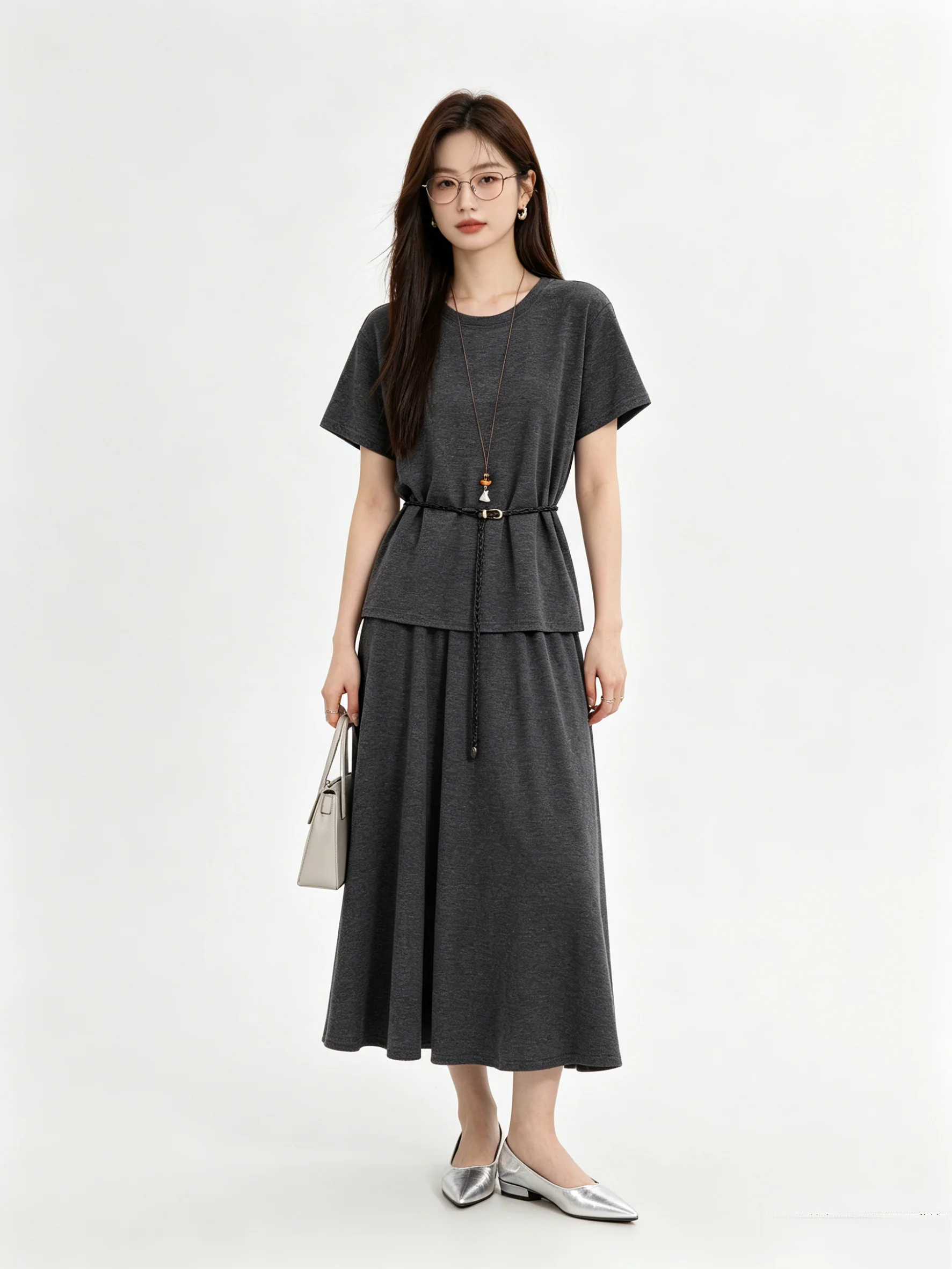 

Summer Anti-Aging Hollow out Back Design Skin-Friendly Short Sleeve T-Shirt Korean Style Simple Drapey Slimming Skirt Set