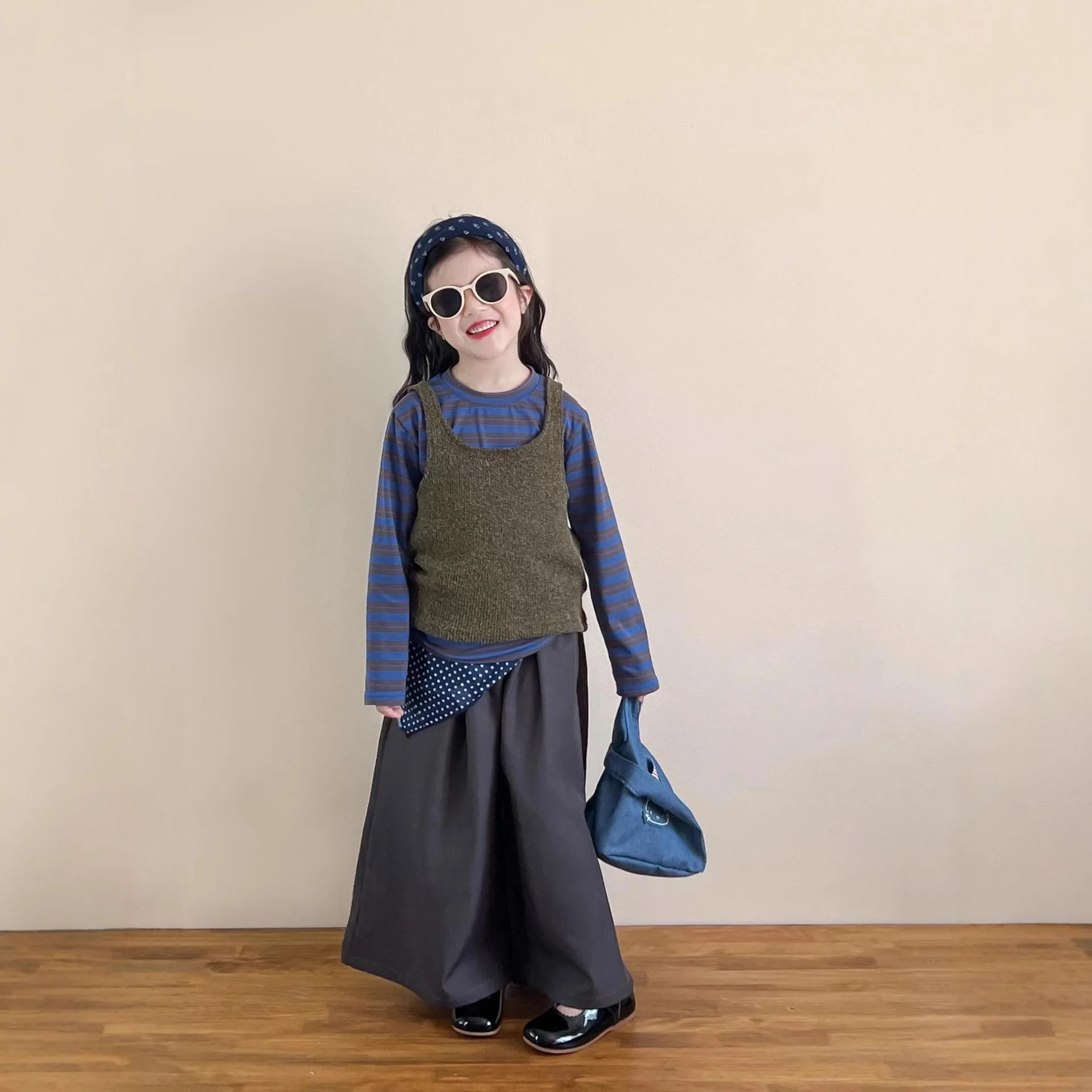 

Комплект из трех предметов, осенний новый корейский многослойный комплект для девочек, однотонный, с длинными рукавами, мягкий, удобный, модный