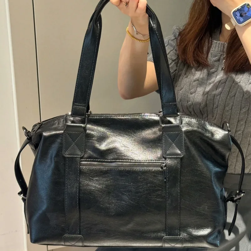 

Business Crossbody Bag Casual Commuting Handbag Sports Gym Fitness Yoga Pack Suitable for Travel Short Distance Shoulder Bags