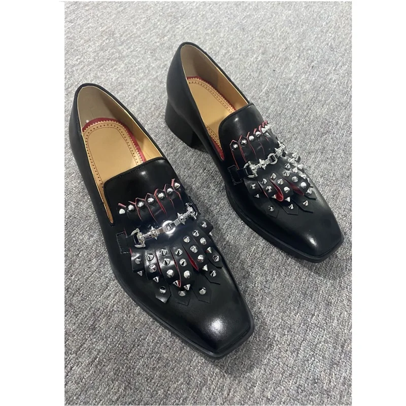 New Men Spike Shoes Genuine Leather Tassel Loafers Luxury Fashion Mens Black Rivet Shoes Slip On Dress Shoes