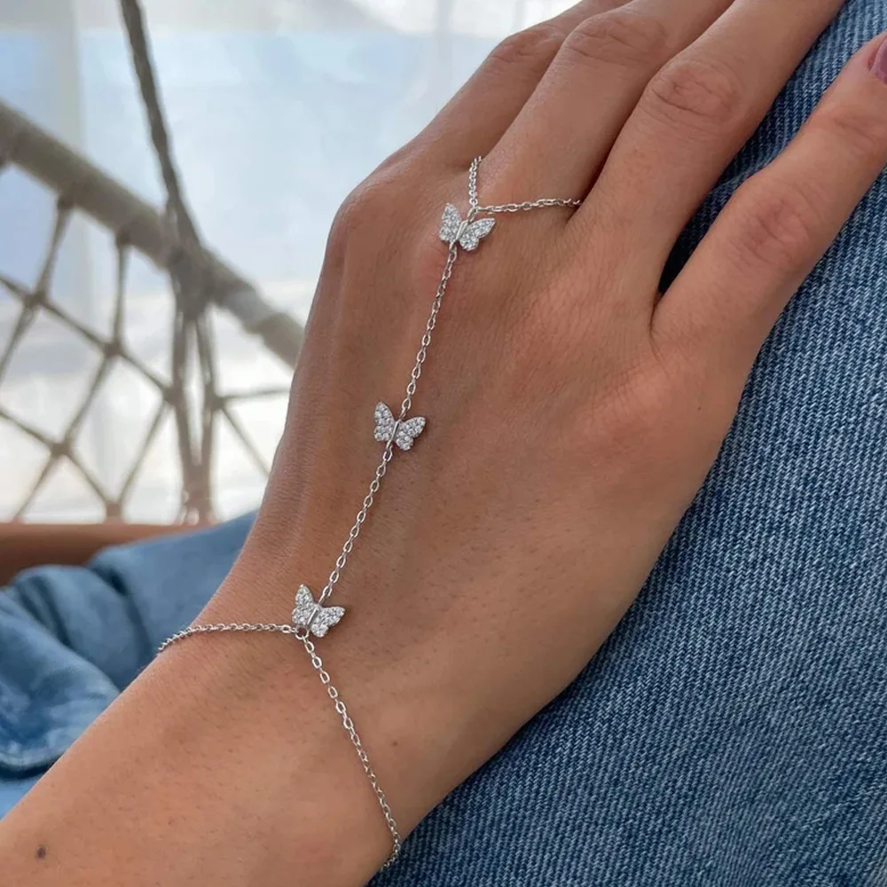 Charming Lady Butterfly Finger Bracelet Chain Y2k High Quality Jewelry Fashion Baroque Rhinestone Hand Accessories Party Gift