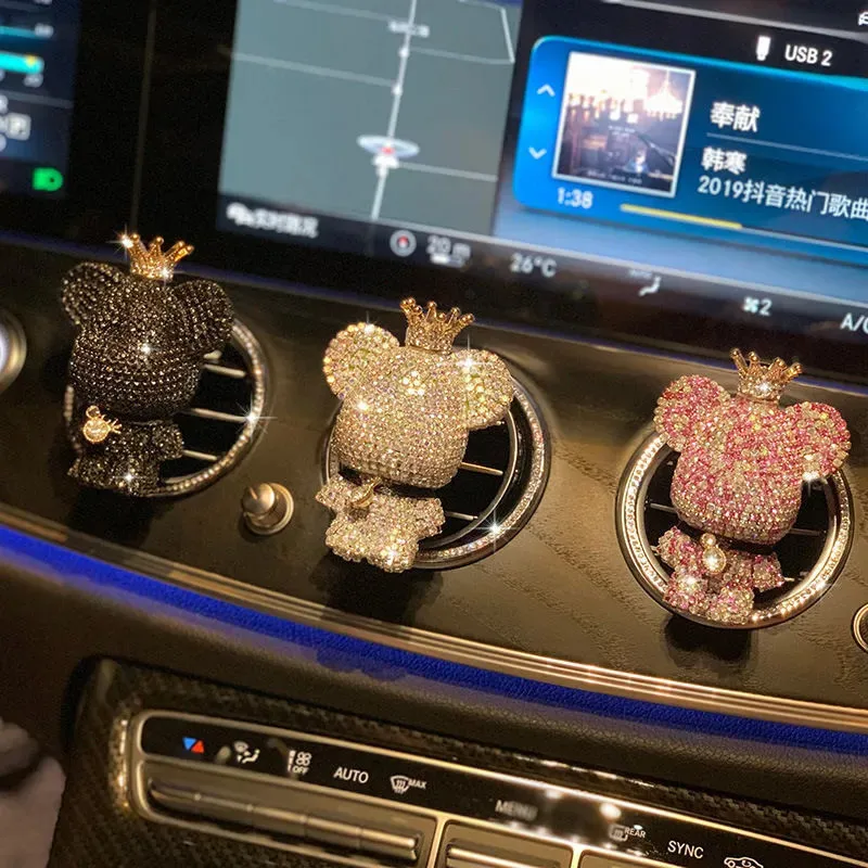 New Charm Bear Air Freshener Ornaments Creative Crystal Diamond Decoration Air Outlet Car Aromatherapy Accessoriescar perfume