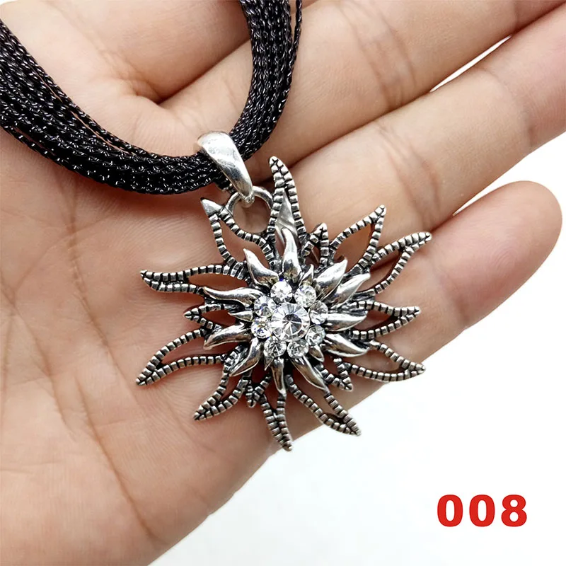 Vintage Fashion Edelweiss Flowers Pendant Necklace for Women Oktoberfest Traditional Dirndl Costume Choker Jewerlry Wholesale