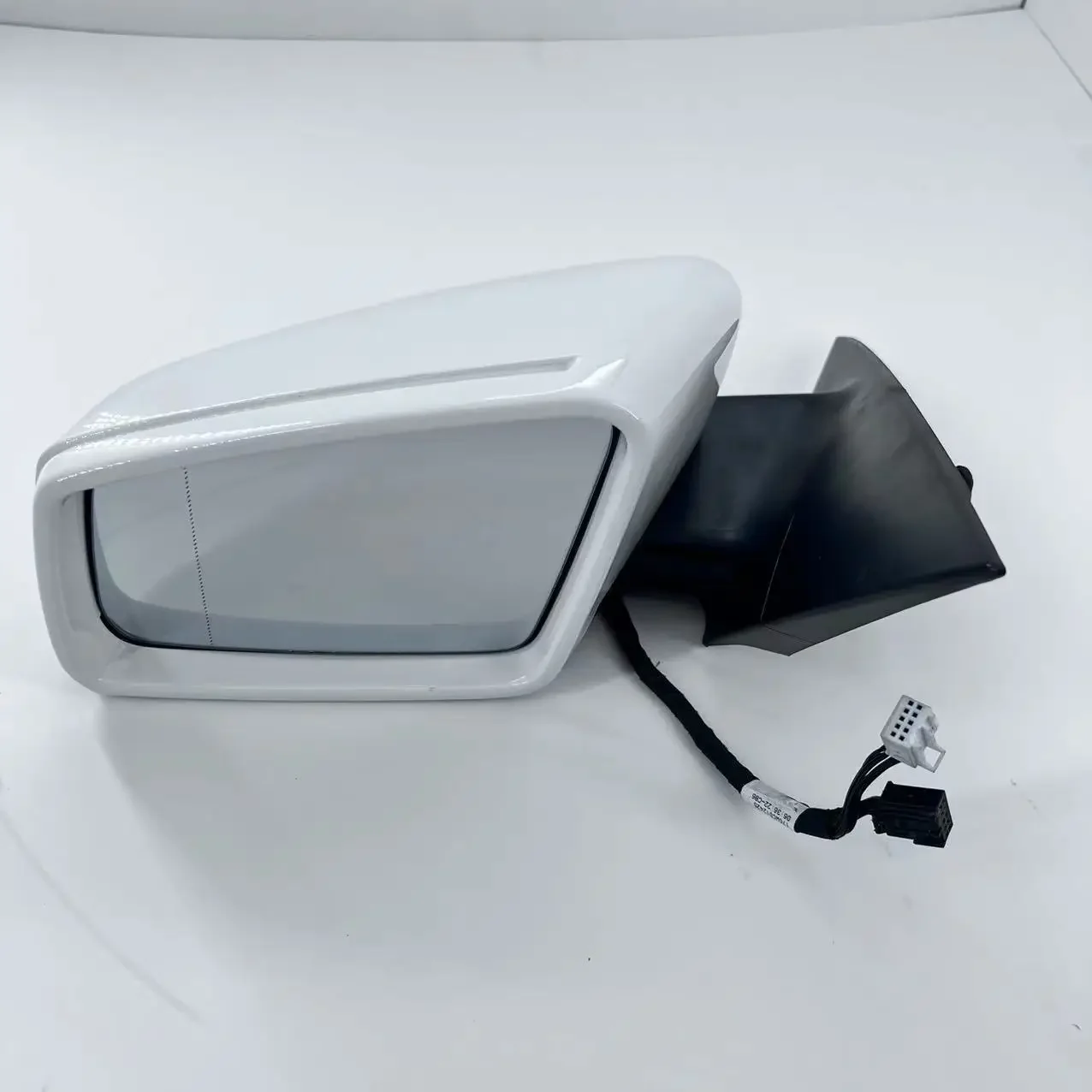 China Top Quality Automatic Folding Rearview Mirror Outside Side Mirror For Mercedes Benz CLA W117 AMG