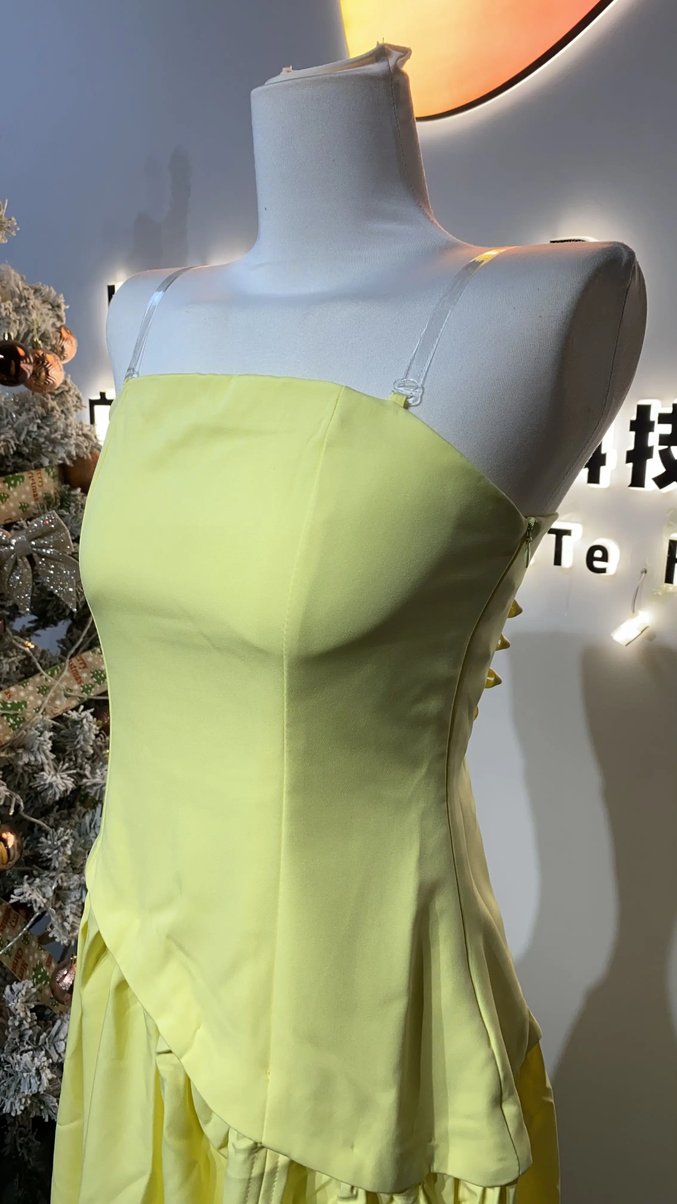 فستان سهرة صيفي كاجوال بدون أكتاف لعام 2025 مع ربطة عنق، بدون ظهر، درزات ضيقة، فستان حفلة عيد ميلاد نسائي-GZXX190