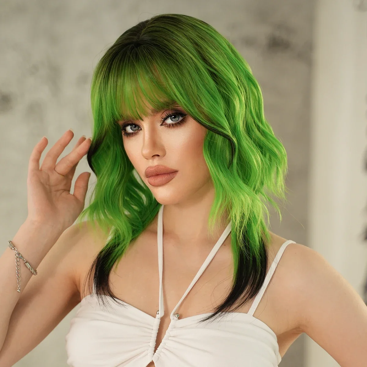 NAMM Synthetic Long Wavy Green Wigs for Women Daily Use Dark Roots Tail dyeing High Density Heat Resistant Hair Wigs With Bangs
