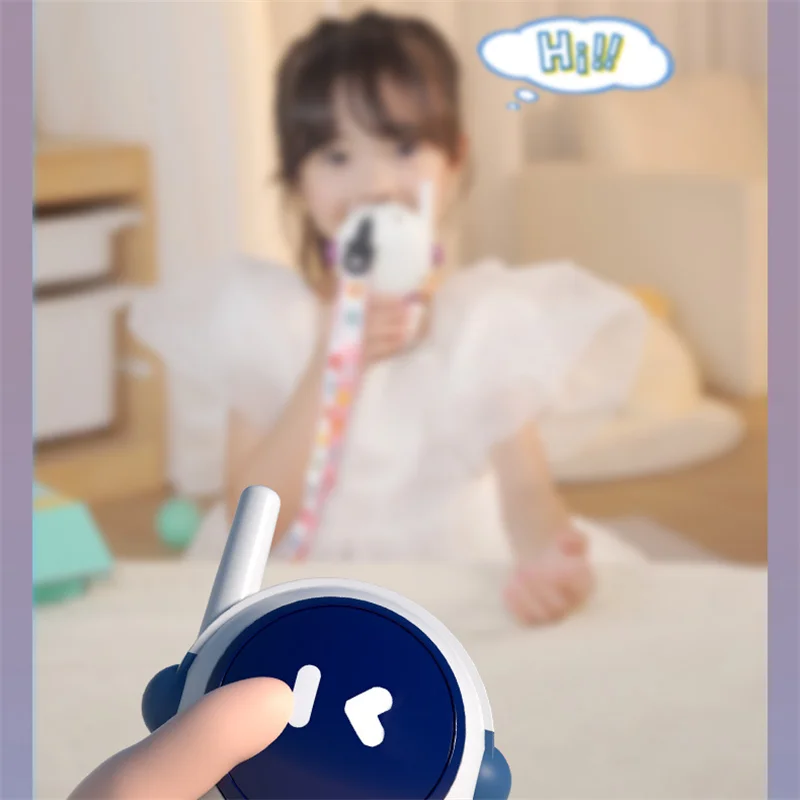 أطفال لاسلكي تخاطب مغير الصوت مصباح يدوي ونغمة رنين اتصال واضح التفاعل بين الوالدين والطفل قابلة للشحن الاتصال الداخلي للأطفال