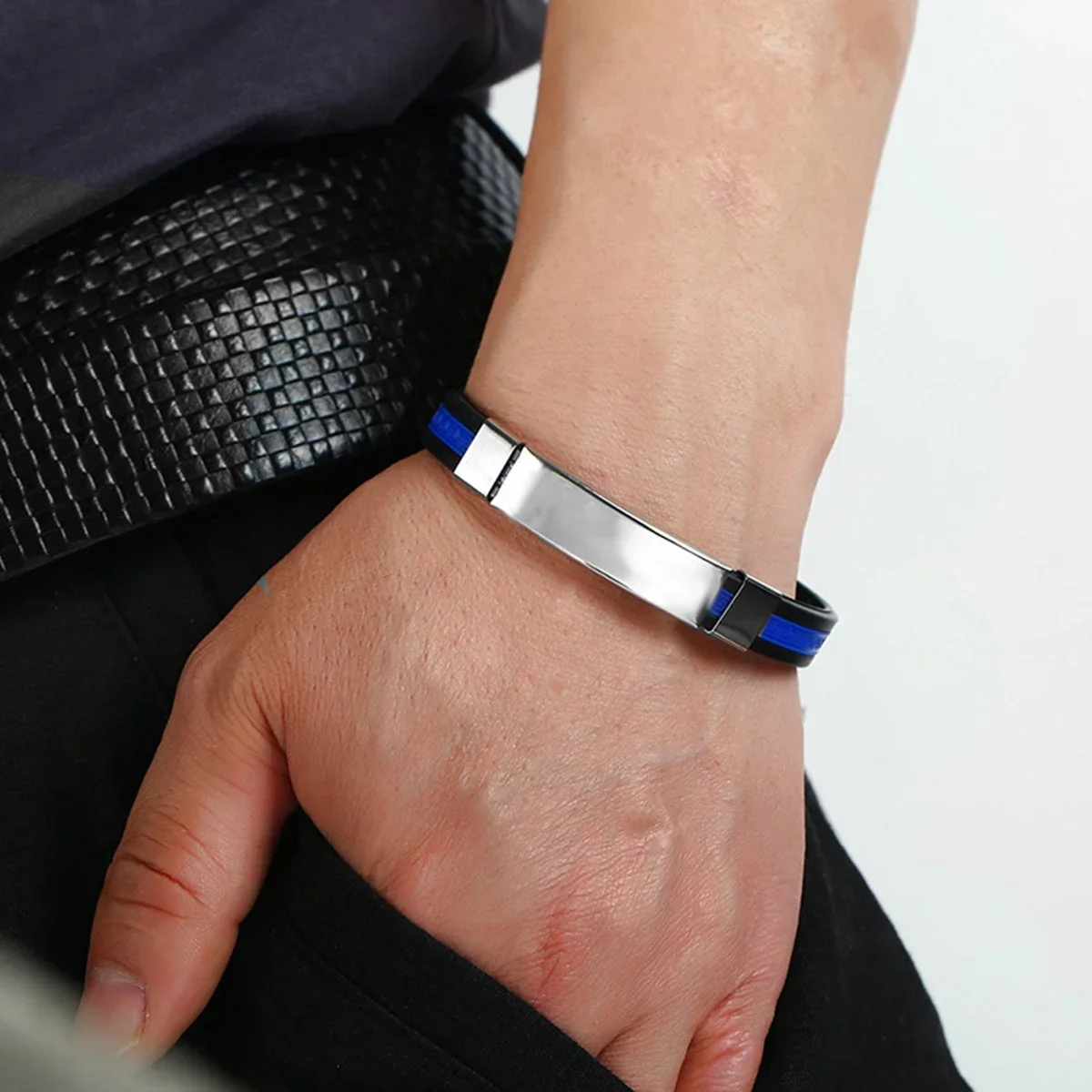 سوار مشبك من الفولاذ المقاوم للصدأ للرجال ، سوار معصم سيليكون ، مجوهرات رياضية بسيطة ، أساور كرة السلة ، الموضة