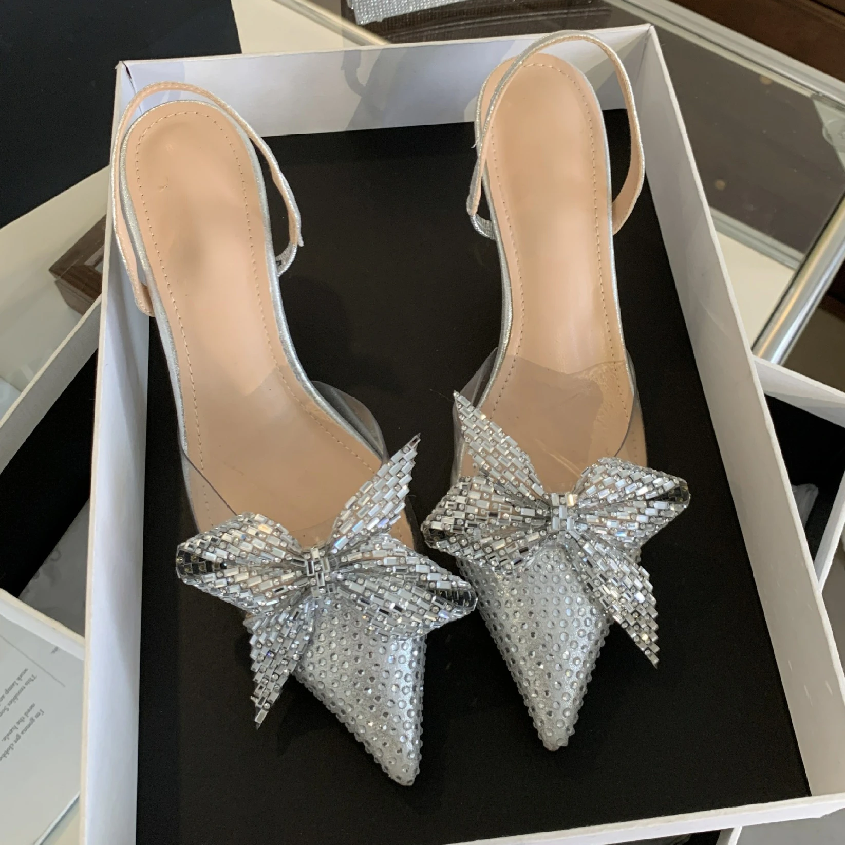 Designer Luxury Pointed Heels Woman Crystal Slingback Shoes Glitter Bow Bride Fine High Heel Sandals Female Muller Pumps Women