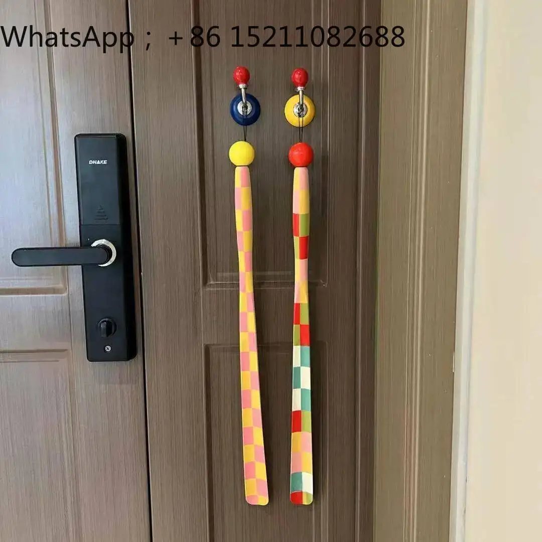 LLY dopamine shoehorn lifting shoes without bending over to assist the elderly in wearing shoes