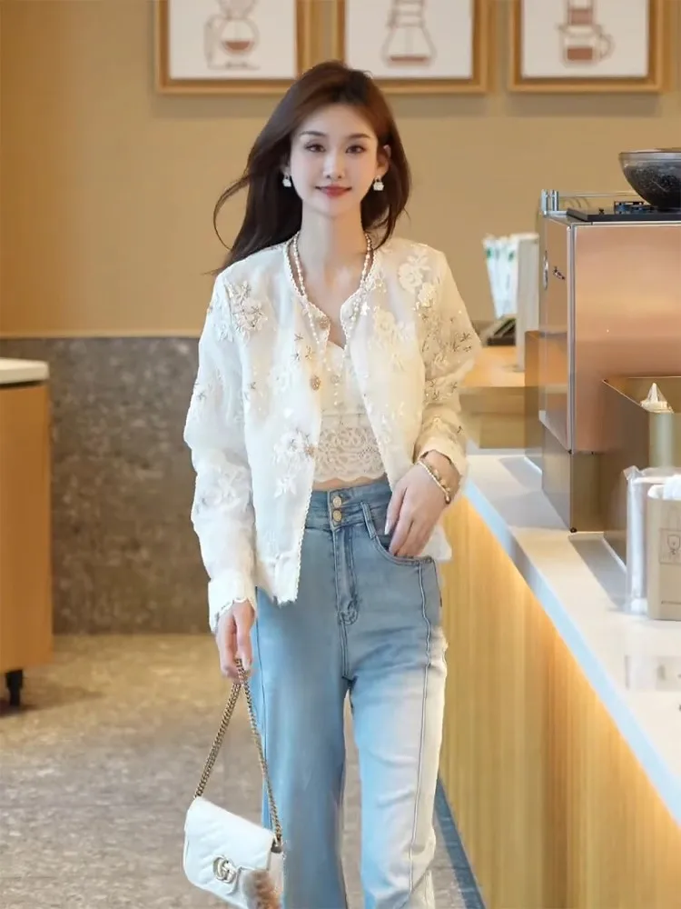 

New Chinese Sle Sequin Heavy Embroidery Women's Jaet 2025 New High-End Lace Splicing Flower Top Trendy ort Coat