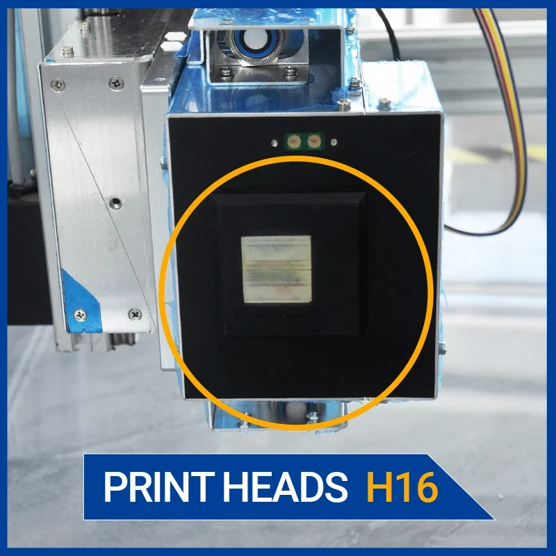 طابعة أرضية عالية الكفاءة عالية 16 رأس طباعة فردي Epson تستخدم على نطاق واسع حبر أوتوماتيكي للأشعة فوق البنفسجية بأربعة ألوان